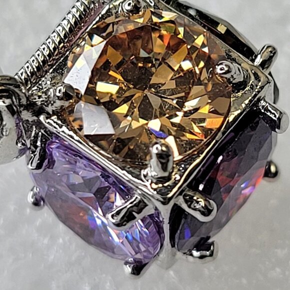 Mini Hexagon Crystal Pendant Necklace - Picture 3 of 16